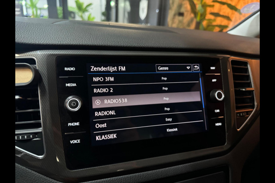 Volkswagen Golf Sportsvan 1.0 TSI Highline Garantie CarPlay Camera Adoptieve Cruise Front Ass Lane PDC Clima Navi Led Rijklaar