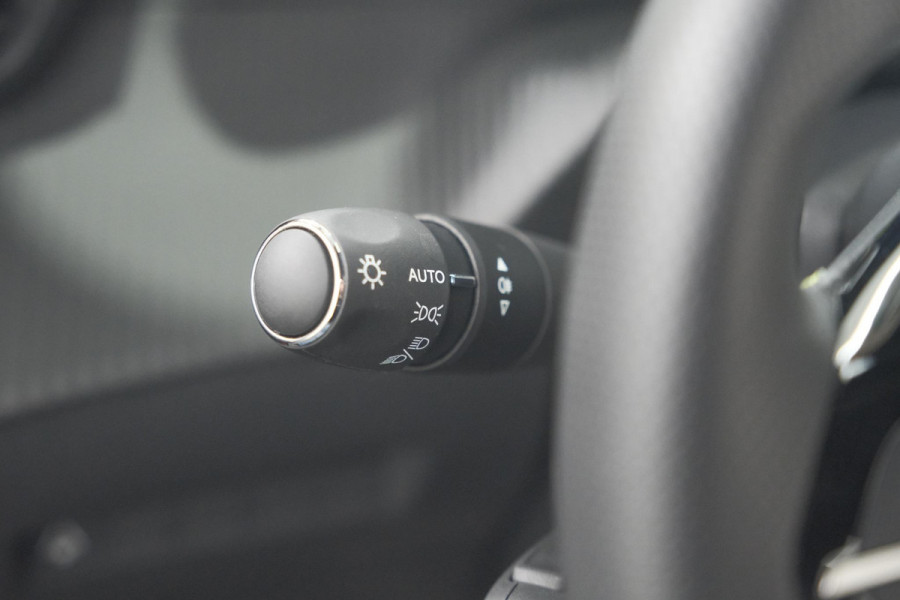 Peugeot 2008 PureTech 130 EAT8 GT | 360 Camera | Stoelmassage | Adaptieve Cruise Control | Dodehoekdetectie