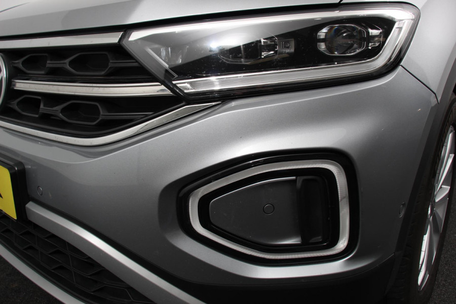 Volkswagen T-Roc 1.5 TSI 150pk DSG Style | Navigatie | Apple Carplay/Android Auto | Parkeersensoren | Camera | Adaptive Cruise Control | Blind Spot Assist | Park Assist | Stoel- en stuurverwarming | Elektrische achterklep | LED-koplampen