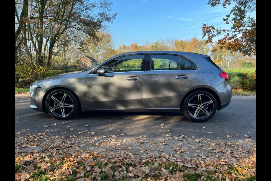 Mercedes-Benz A-Klasse 180D | AMG + Camera + Navi + Sportleder Nu € 16.950,-!!!