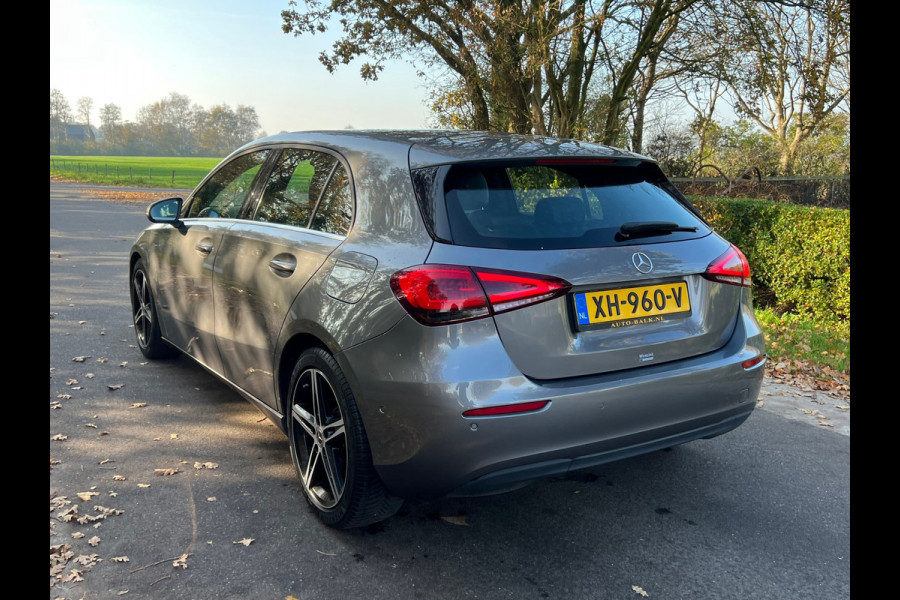 Mercedes-Benz A-Klasse 180D | AMG + Camera + Navi + Sportleder Nu € 16.950,-!!!