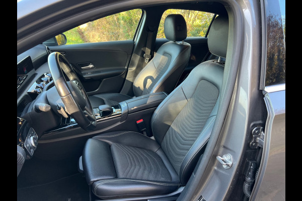 Mercedes-Benz A-Klasse 180D | AMG + Camera + Navi + Sportleder Nu € 16.950,-!!!