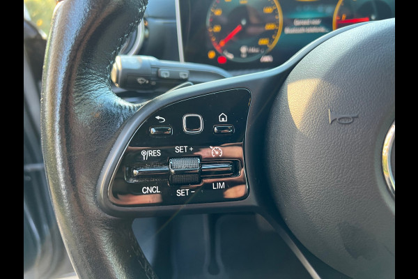 Mercedes-Benz A-Klasse 180D | AMG + Camera + Navi + Sportleder Nu € 16.950,-!!!