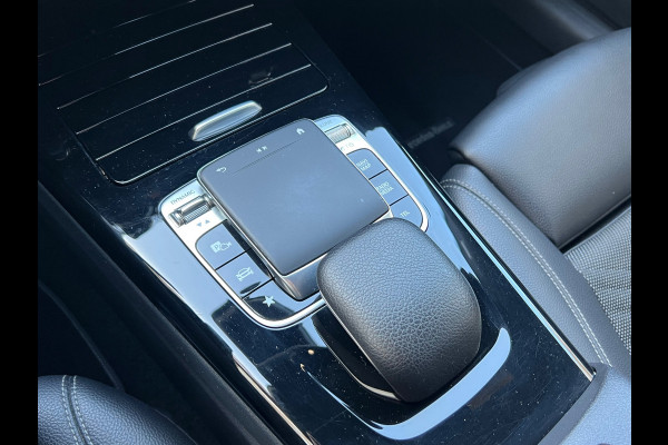 Mercedes-Benz A-Klasse 180D | AMG + Camera + Navi + Sportleder Nu € 16.950,-!!!