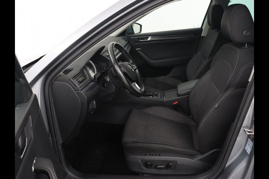 Škoda Superb 1.4 TSI iV Business Edition | 1e eigenaar | Stoelverwarming | Camera | Carplay | Full LED | Navigatie | Cruise control | Climate control | PHEV | Plug In