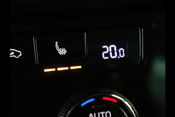 Škoda Superb 1.4 TSI iV Business Edition | 1e eigenaar | Stoelverwarming | Camera | Carplay | Full LED | Navigatie | Cruise control | Climate control | PHEV | Plug In