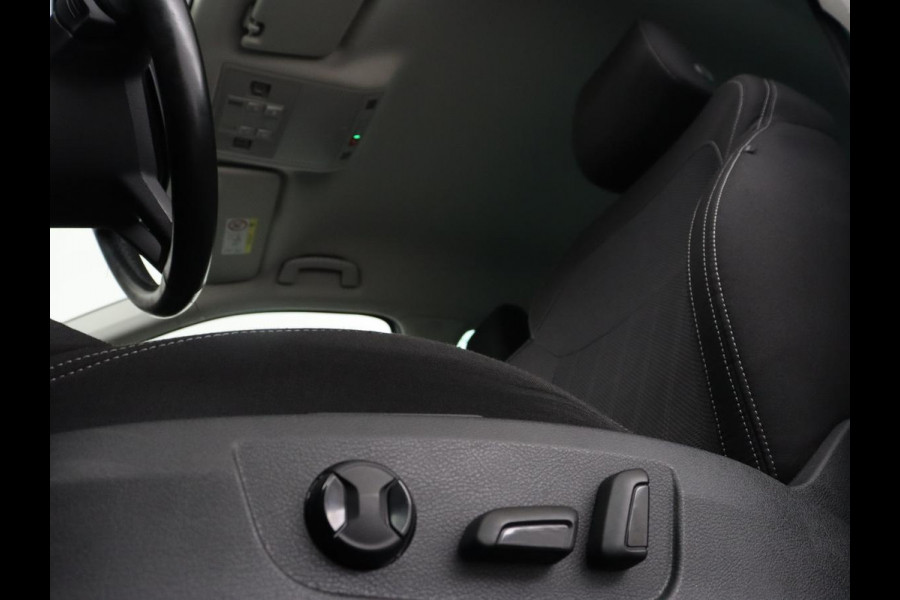 Škoda Superb 1.4 TSI iV Business Edition | 1e eigenaar | Stoelverwarming | Camera | Carplay | Full LED | Navigatie | Cruise control | Climate control | PHEV | Plug In