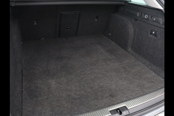 Škoda Superb 1.4 TSI iV Business Edition | 1e eigenaar | Stoelverwarming | Camera | Carplay | Full LED | Navigatie | Cruise control | Climate control | PHEV | Plug In