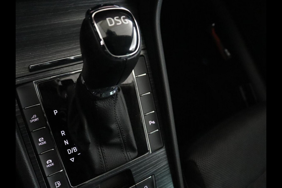 Škoda Superb 1.4 TSI iV Business Edition | 1e eigenaar | Stoelverwarming | Camera | Carplay | Full LED | Navigatie | Cruise control | Climate control | PHEV | Plug In