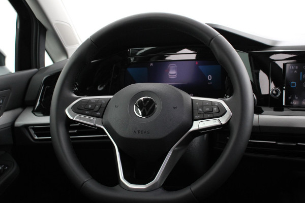 Volkswagen Golf 1.5 TSI 130pk Life Navigatie Climate control Camera Parkeer sensoren Virtual Cockpit Stoel en Stuur verwarming