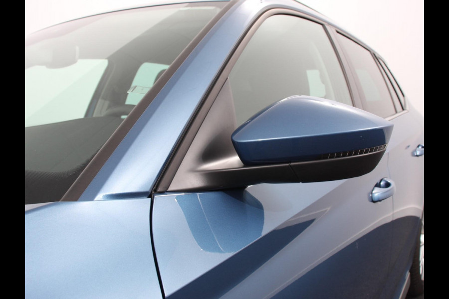 Škoda Kamiq 1.0 TSI DSG Style Navigatie Apple Carplay/Android Auto Virtual Cockpit Lane Assist 17 Inch Lichtmetalen Velgen
