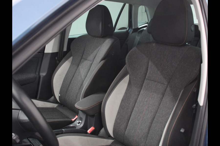 Škoda Kamiq 1.0 TSI DSG Style Navigatie Apple Carplay/Android Auto Virtual Cockpit Lane Assist 17 Inch Lichtmetalen Velgen