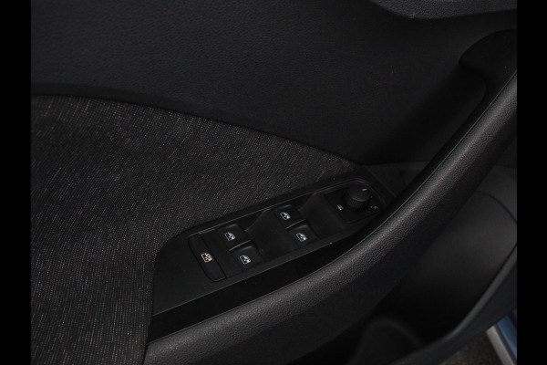 Škoda Kamiq 1.0 TSI DSG Style Navigatie Apple Carplay/Android Auto Virtual Cockpit Lane Assist 17 Inch Lichtmetalen Velgen