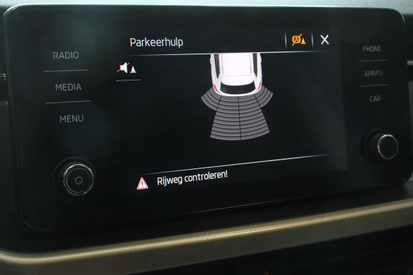 Škoda Kamiq 1.0 TSI DSG Style Navigatie Apple Carplay/Android Auto Virtual Cockpit Lane Assist 17 Inch Lichtmetalen Velgen