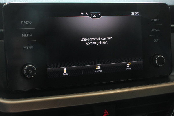Škoda Kamiq 1.0 TSI DSG Style Navigatie Apple Carplay/Android Auto Virtual Cockpit Lane Assist 17 Inch Lichtmetalen Velgen