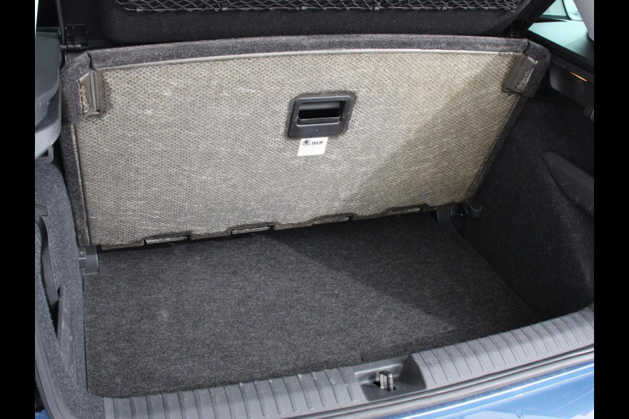 Škoda Kamiq 1.0 TSI DSG Style Navigatie Apple Carplay/Android Auto Virtual Cockpit Lane Assist 17 Inch Lichtmetalen Velgen