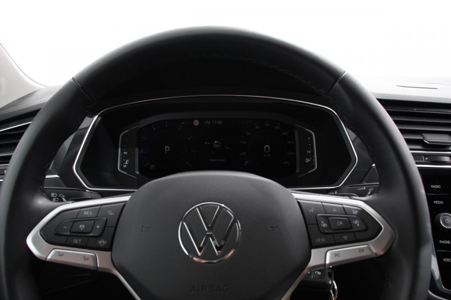Volkswagen Tiguan Allspace 1.5 TSI DSG Life 7p. Navigatie Camera Adaptive Cruise Control Elektrische Achterklep Elektrische Trekhaak