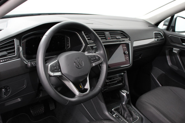 Volkswagen Tiguan Allspace 1.5 TSI DSG Life 7p. Navigatie Camera Adaptive Cruise Control Elektrische Achterklep Elektrische Trekhaak