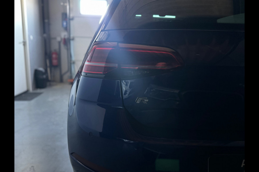 Volkswagen Golf 2.0 TSI 4Motion R