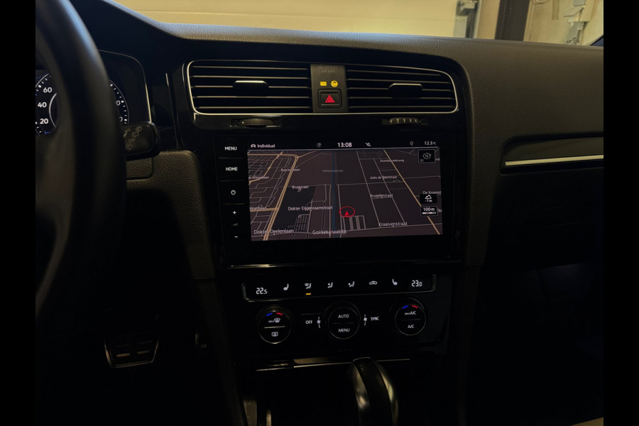 Volkswagen Golf 2.0 TSI 4Motion R