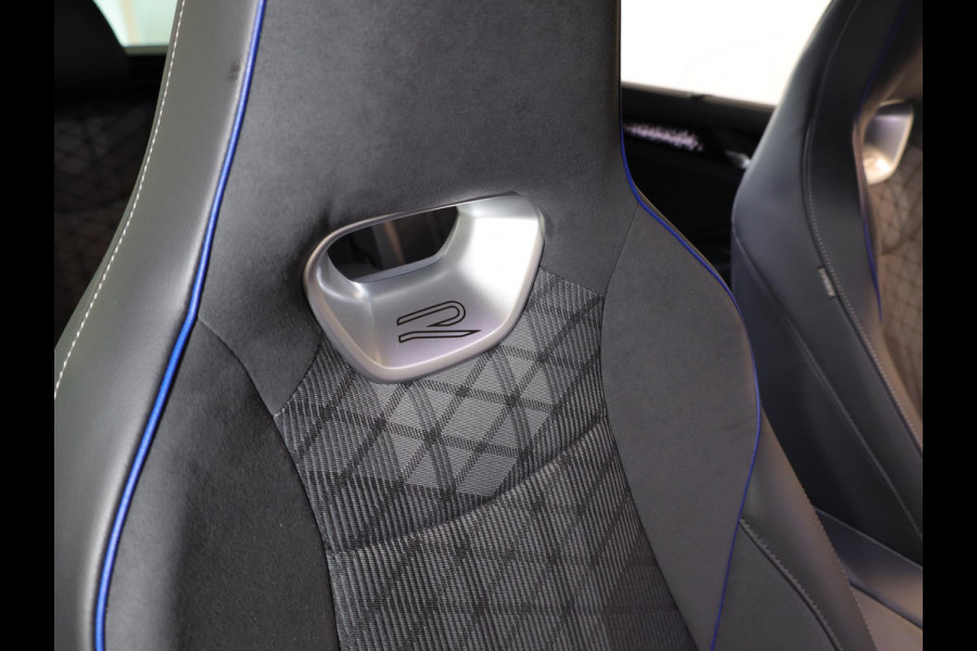 Volkswagen Passat Variant 1.5 eHybrid R-Line Edition 272PK PHEV | Panorama dak | Harman Kardon geluidsinstallatie | Trekhaak | Black style |