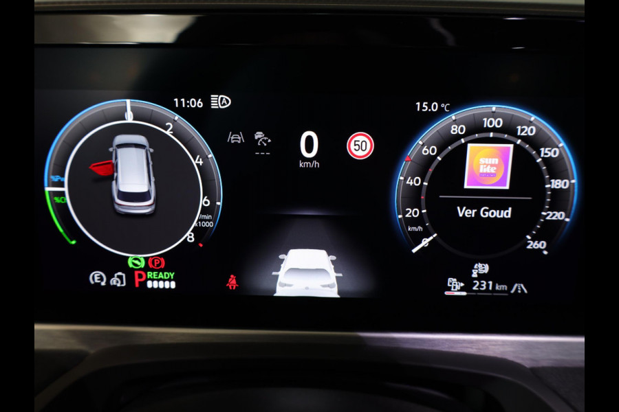 Volkswagen Passat Variant 1.5 eHybrid R-Line Edition 272PK PHEV | Panorama dak | Harman Kardon geluidsinstallatie | Trekhaak | Black style |