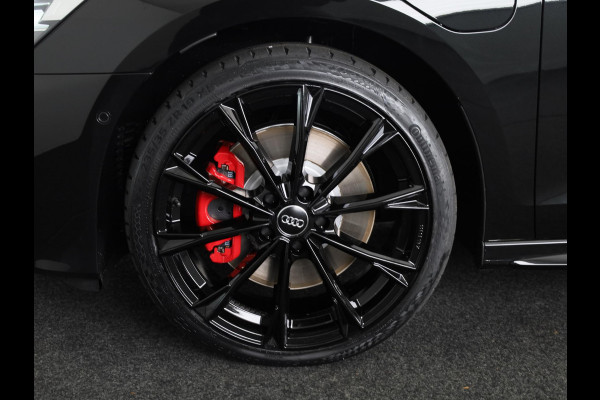 Audi A3 Sportback 45 TFSI e S edition Competition 272pk | Panoramadak | Sonos Premium Audio | 19 inch Lichtmetalen velgen | Parkeercamera