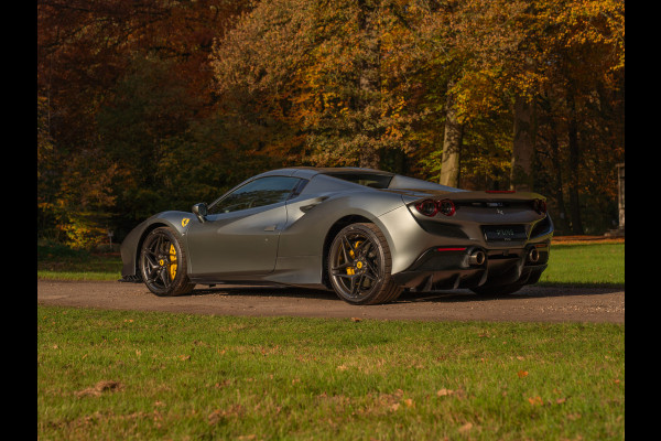 Ferrari F8 Spider 3.9 V8 HELE | Atelier Car | Grigio Coburn | Daytona Racing Seats | Lift | Pass. display