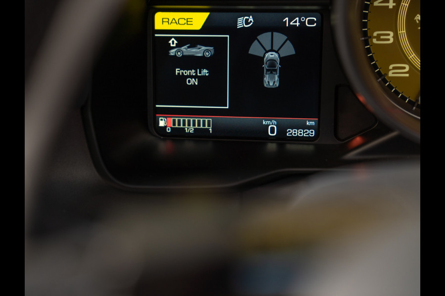 Ferrari F8 Spider 3.9 V8 HELE | Atelier Car | Grigio Coburn | Daytona Racing Seats | Lift | Pass. display