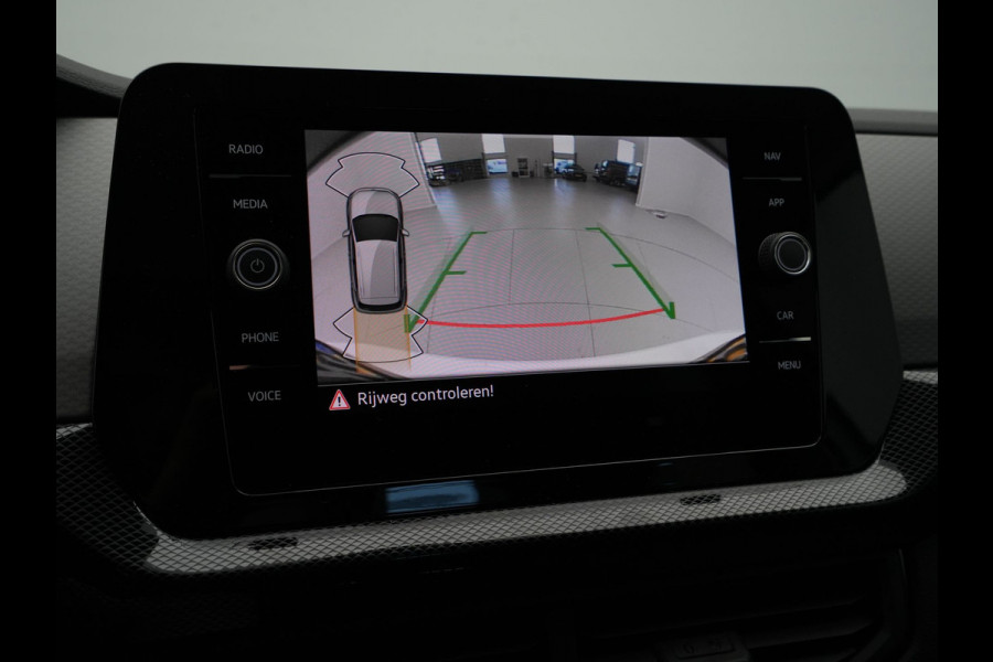 Volkswagen T-Cross 1.0 TSI 115pk DSG Life Edition Navigatie Camera Stoelverwarming Acc 241