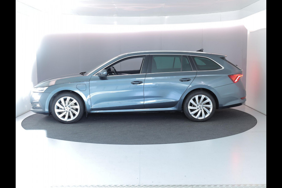 Škoda Octavia Combi 1.4 TSI iV PHEV Business Edition Plus 204pk| Navi| trekhaak| 18'LM-velgen |verwarmde stln+voorruit