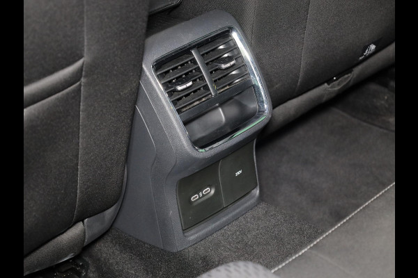 Škoda Octavia Combi 1.4 TSI iV PHEV Business Edition Plus 204pk| Navi| trekhaak| 18'LM-velgen |verwarmde stln+voorruit