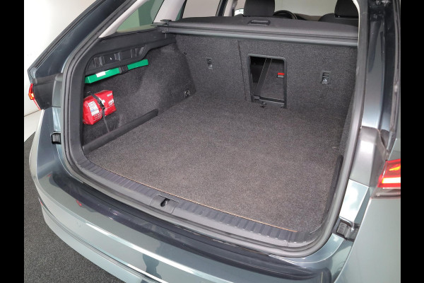 Škoda Octavia Combi 1.4 TSI iV PHEV Business Edition Plus 204pk| Navi| trekhaak| 18'LM-velgen |verwarmde stln+voorruit