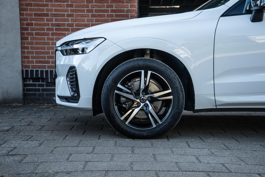 Volvo XC60 2.0 B4 R-Design Pano / Camera / Memory