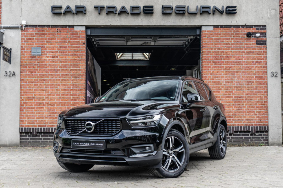 Volvo XC40 2.0 T4 R-Design Pano / H&K / Trekhaak