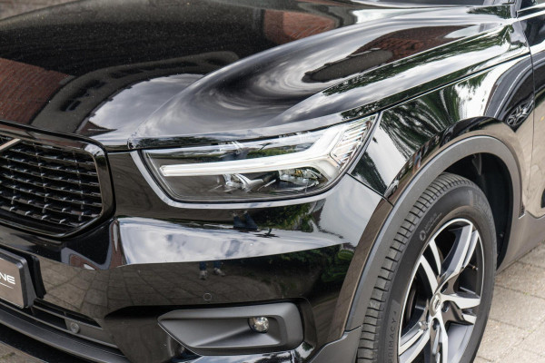 Volvo XC40 2.0 T4 R-Design Pano / H&K / Trekhaak