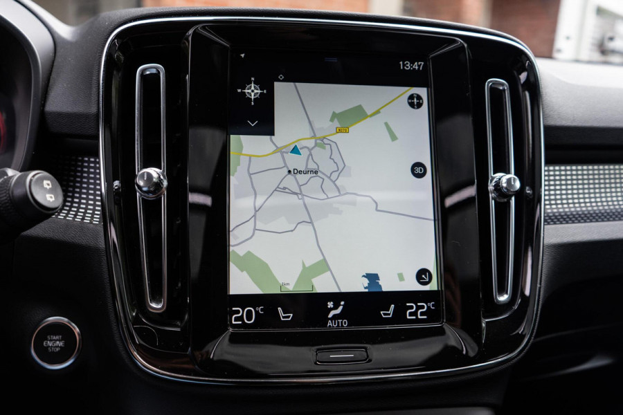 Volvo XC40 2.0 T4 R-Design Pano / H&K / Trekhaak