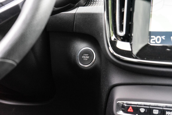 Volvo XC40 2.0 T4 R-Design Pano / H&K / Trekhaak