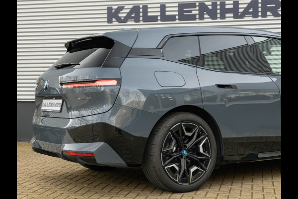 BMW iX xDrive50 - 112 kWh - Sportpakket - Driving Ass Prof - Head-up