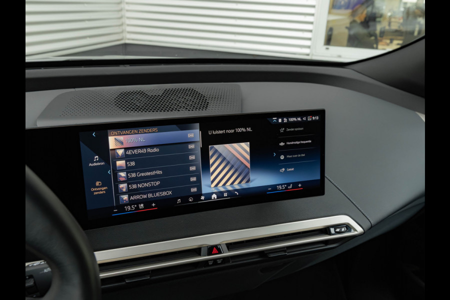 BMW iX xDrive50 - 112 kWh - Sportpakket - Driving Ass Prof - Head-up