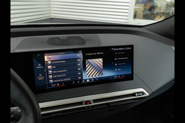 BMW iX xDrive50 - 112 kWh - Sportpakket - Driving Ass Prof - Head-up