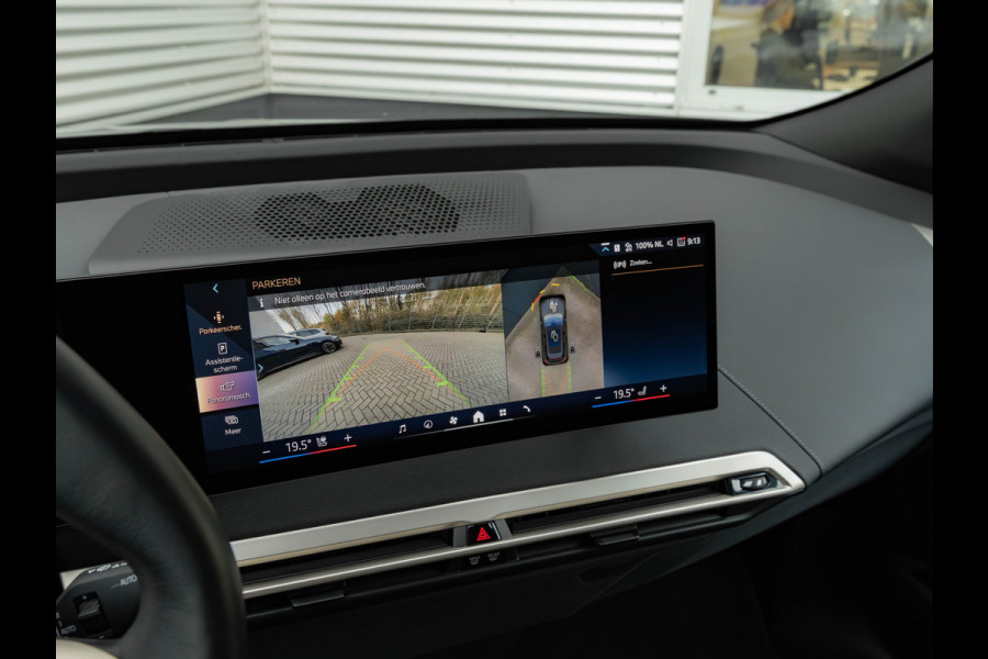 BMW iX xDrive50 - 112 kWh - Sportpakket - Driving Ass Prof - Head-up