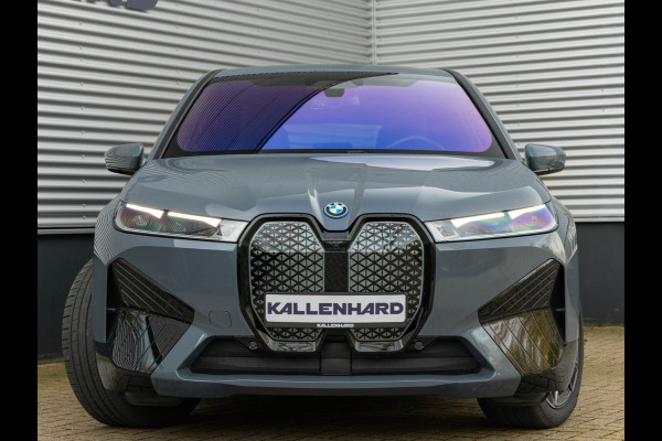 BMW iX xDrive50 - 112 kWh - Sportpakket - Driving Ass Prof - Head-up