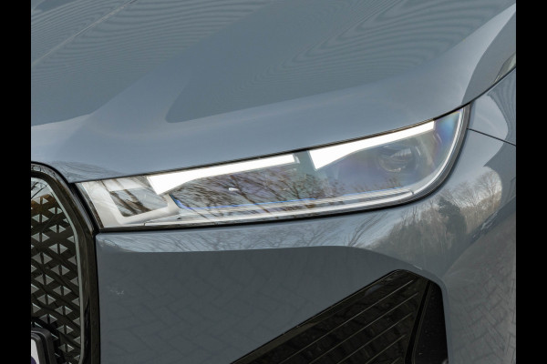 BMW iX xDrive50 - 112 kWh - Sportpakket - Driving Ass Prof - Head-up