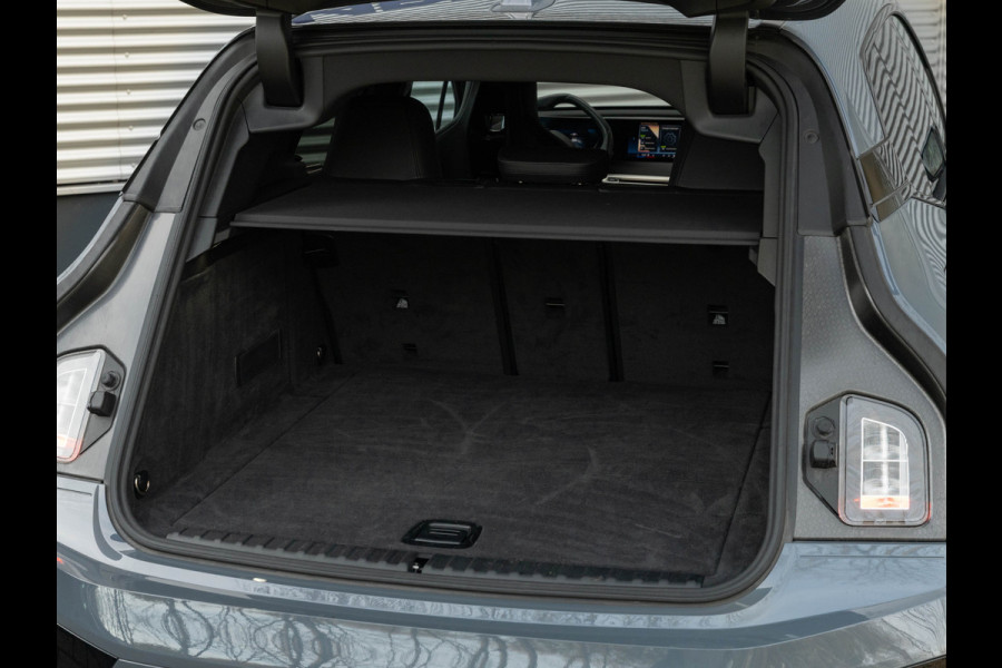 BMW iX xDrive50 - 112 kWh - Sportpakket - Driving Ass Prof - Head-up