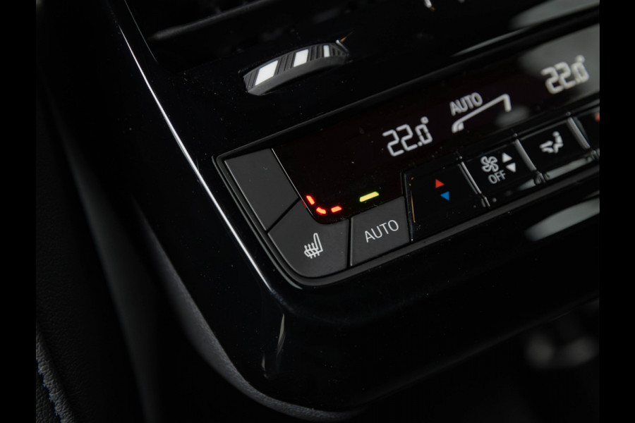 BMW iX xDrive50 - 112 kWh - Sportpakket - Driving Ass Prof - Head-up