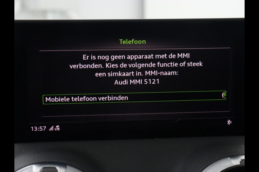 Audi Q2 35 TFSI Business Edition | Stoelverwarming | Virtual Cockpit | Full LED | Carplay | Navigatie | Climate control | Cruise control | Parkeerhulp | DAB | Bluetooth