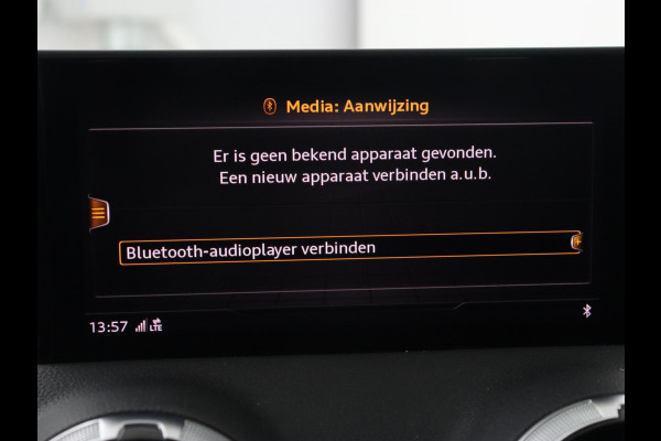 Audi Q2 35 TFSI Business Edition | Stoelverwarming | Virtual Cockpit | Full LED | Carplay | Navigatie | Climate control | Cruise control | Parkeerhulp | DAB | Bluetooth