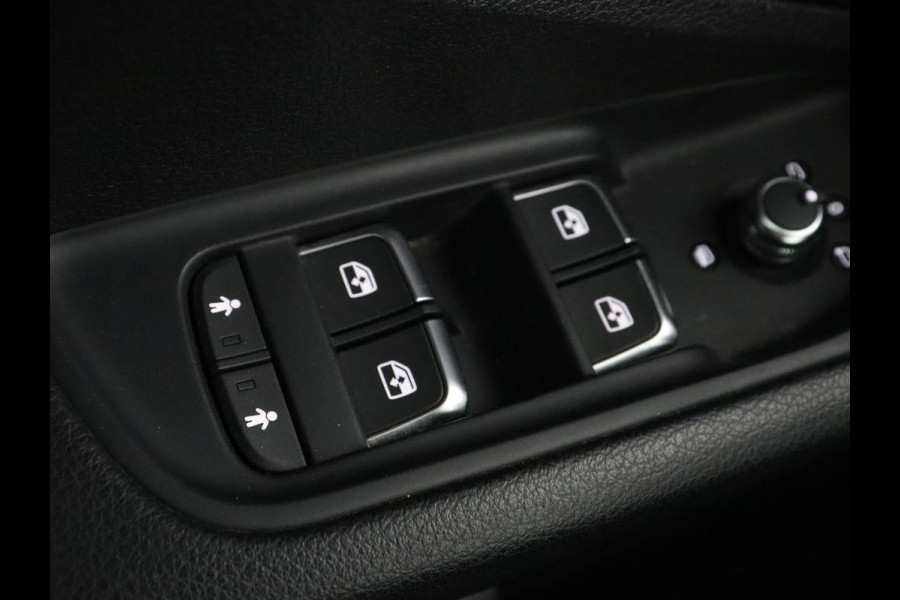 Audi Q2 35 TFSI Business Edition | Stoelverwarming | Virtual Cockpit | Full LED | Carplay | Navigatie | Climate control | Cruise control | Parkeerhulp | DAB | Bluetooth