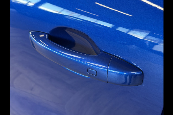 Renault Captur 1.3 TCe AUT 130 Intens | Groot Navi | Carplay | 17" | Stoelverwarming | Camera | PDC V+A | Keyless | 100% Renault onderhouden!